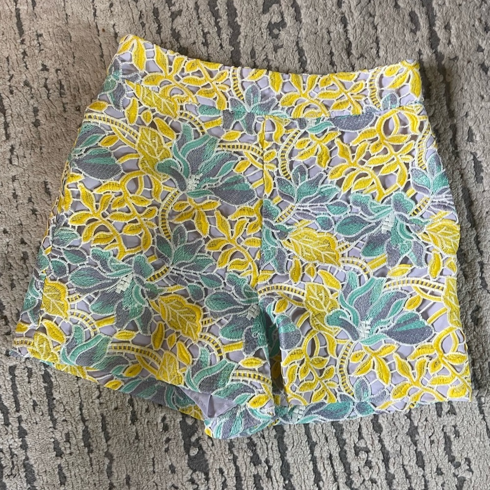 Anthropologie Floral Lace Women Shorts